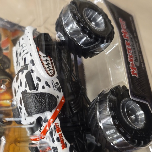 Monster Jam Monster Mutt Dalmation - Picture 2 of 5